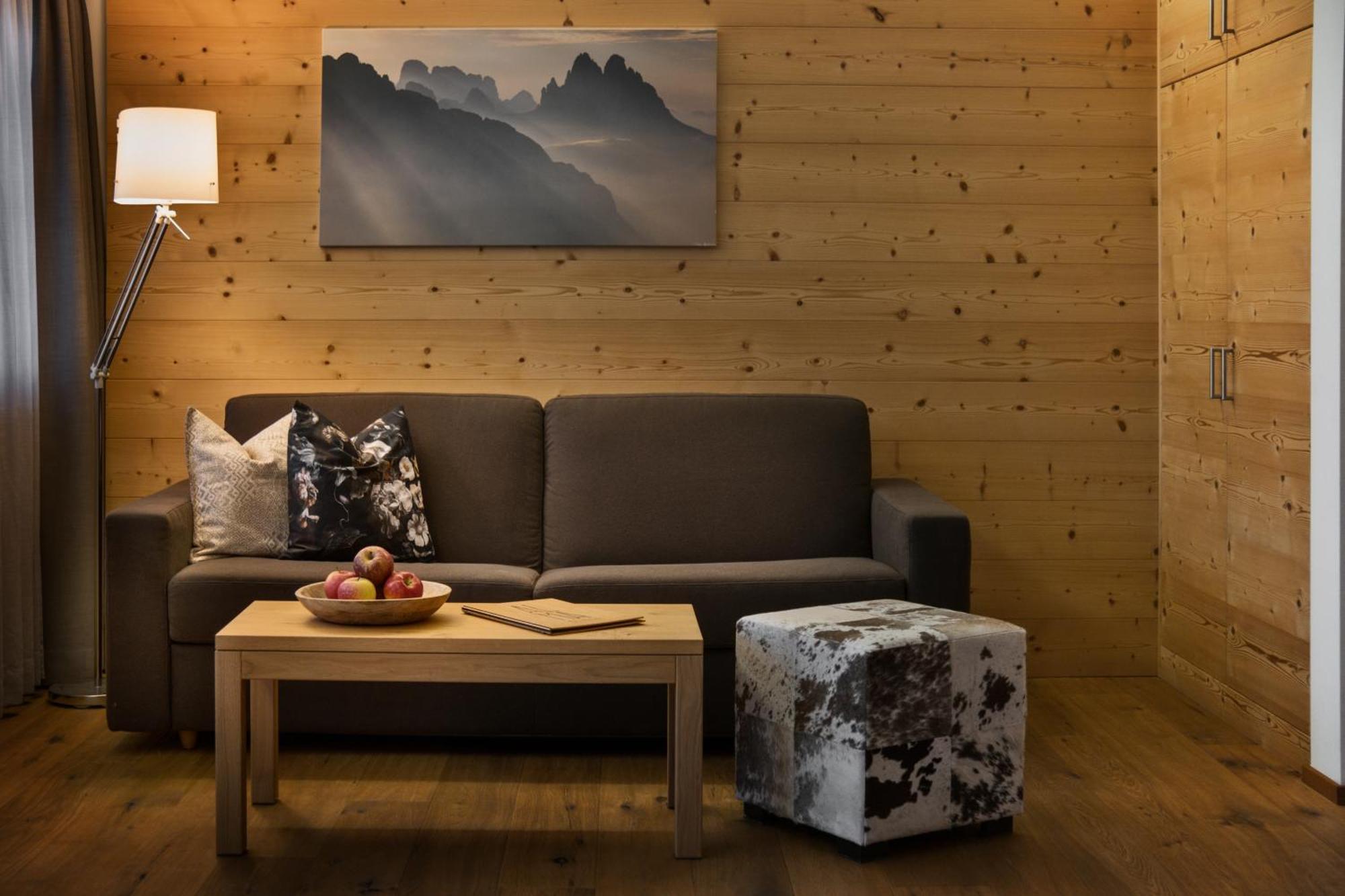 Alma Mountain Residence Dobbiaco Room photo